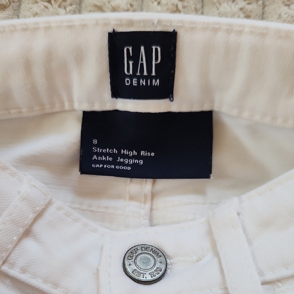 GAP Jeans - Picture 3 of 3